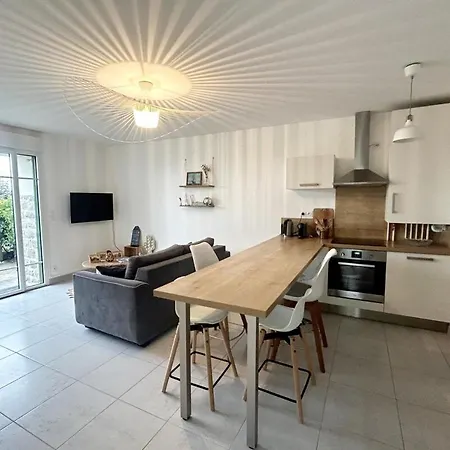 Cocon Sur La Apartman